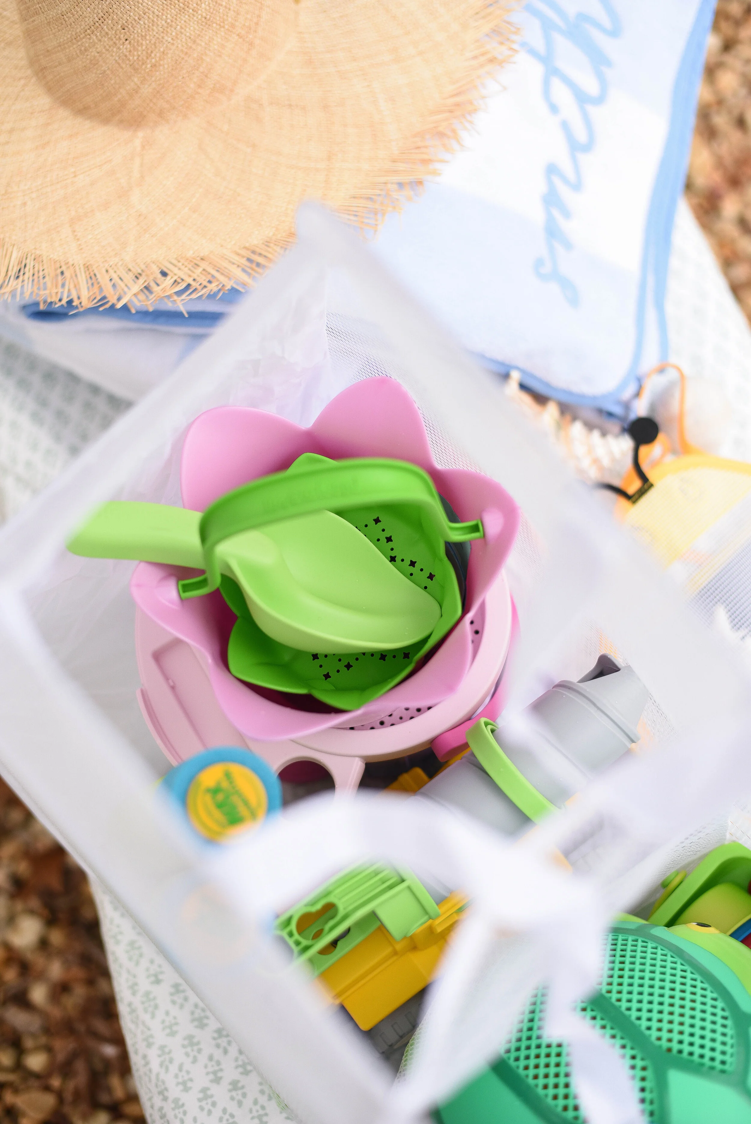 The Best Beach Bag For Moms iron twine